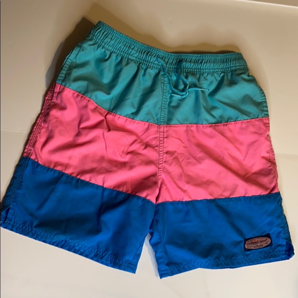 NWOT boys 16 vineyard vines swim trunks